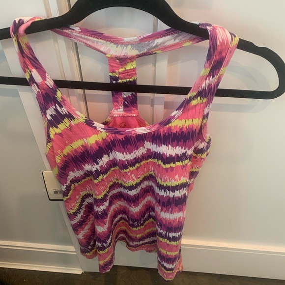 NWT New Balance Athletic Racer top Size Small . Lining Bra ty for looking - Picture 2 of 5